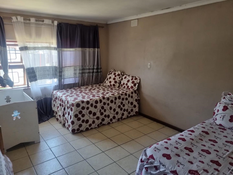 6 Bedroom Property for Sale in Bellville South Western Cape